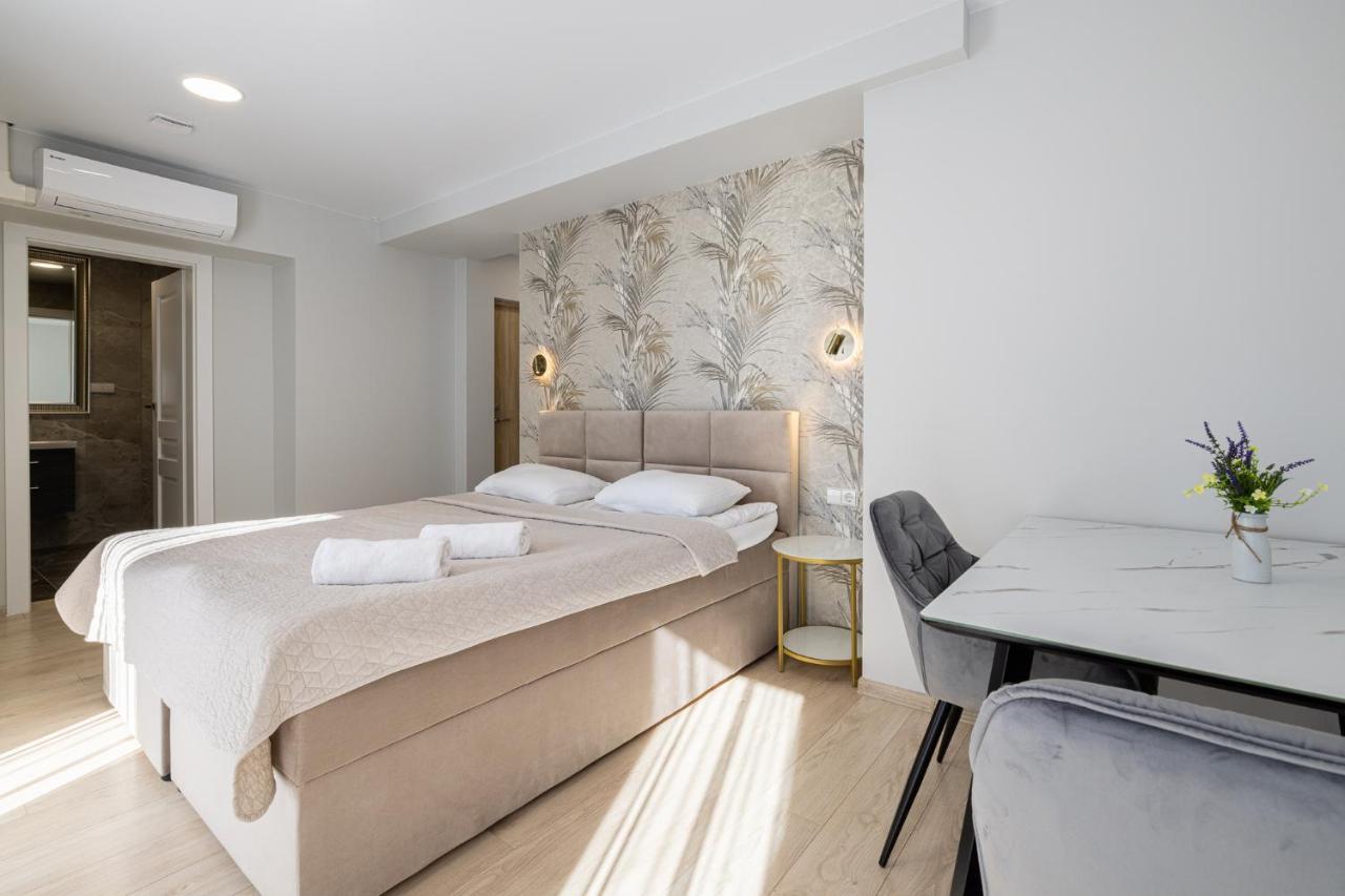 Dharma Stay Apartamentai Su Terasa Ir Vaizdu I Miesta Telšiai Exteriér fotografie