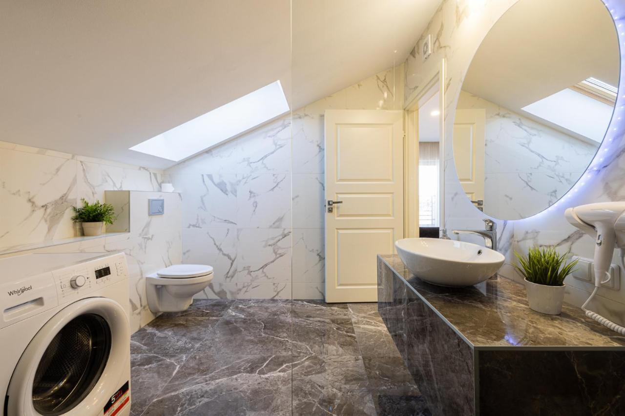 Dharma Stay Apartamentai Su Terasa Ir Vaizdu I Miesta Telšiai Exteriér fotografie