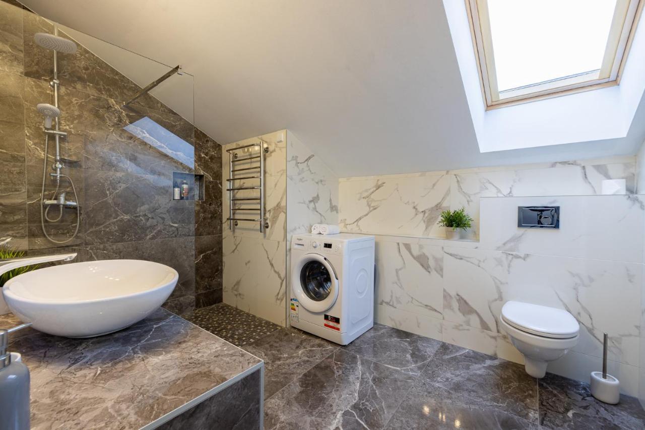 Dharma Stay Apartamentai Su Terasa Ir Vaizdu I Miesta Telšiai Exteriér fotografie